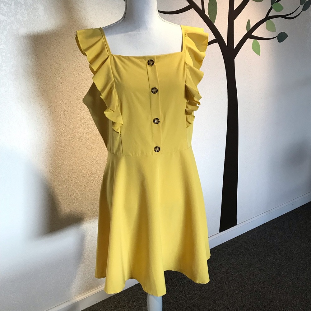 Yellow Dress - Picture 2 of 7